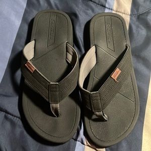 Beach sandals